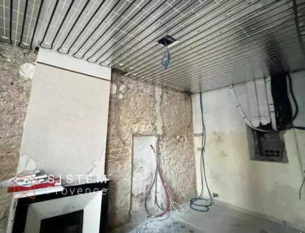 Installation d’un plafond chauffant rafraîchissant à Lambesc