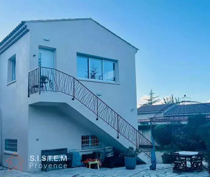 installation d'une pompe à chaleur dans une maison à Aix en Provence