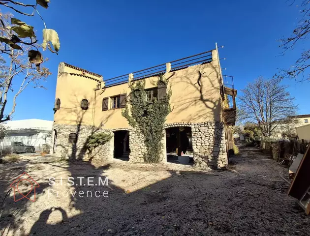Rénovation et réhabilitation de l'ancienne liquoristerie de Venelles