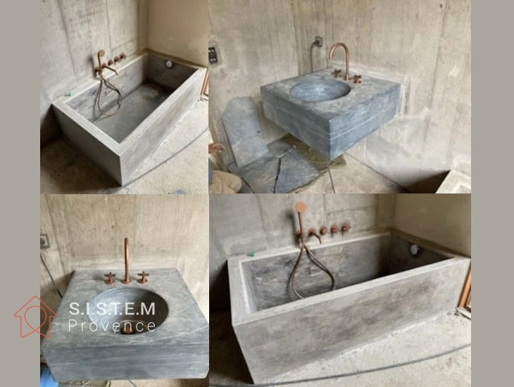 Réalisation d'un ensemble baignoire et vasque en béton dans une maison à Bormes-les-Mimosas