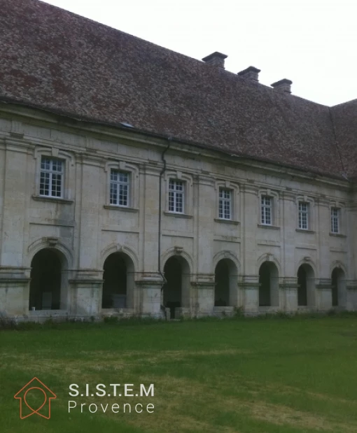 Abbaye dans la Meuse fait en 2012 plancher chauffant, réseau radiateurs, chaudière Fioul