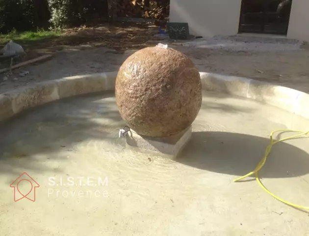 Fontaine de jardin, par SISTEM Provence