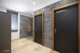 Salle de bain, douche ouverte, plomberie, robinetterie.