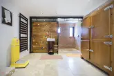 Vestiaires, douche, séchoirs, plomberie, VMC.  