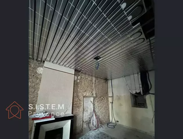 Installation d’un plafond chauffant rafraîchissant dans une maison de maître à Lambesc