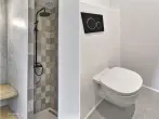Douche, plomberie et robinetterie, WC suspendu, ventilation.