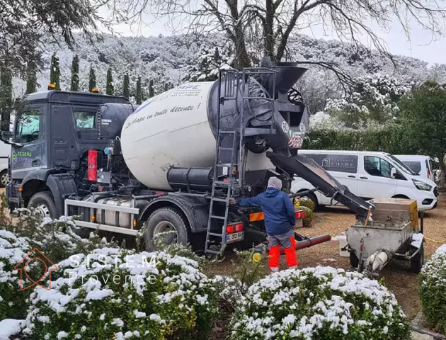 Création d'une extension de plancher chauffant dans l'ancien auvent d'une maison