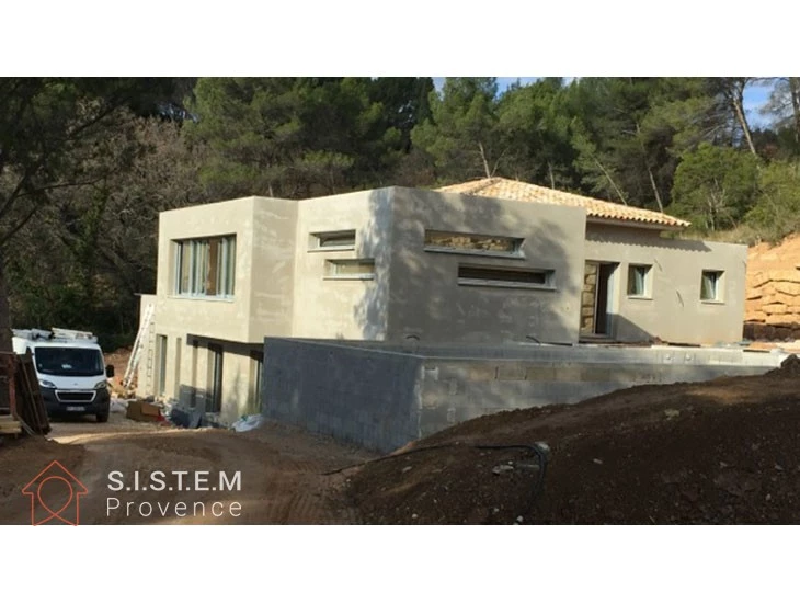 Installation aspiration centralisée dans une maison neuve à Aix-en-Provence