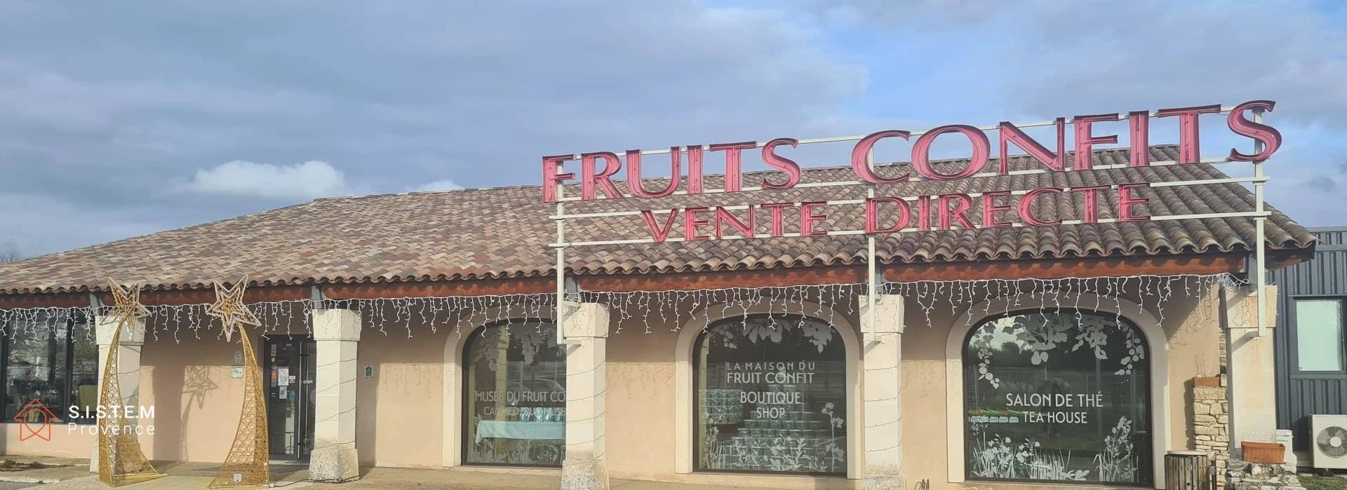 l’installation de chauffage climatisation par pompe à chaleur de la boutique et du musée de la Fabrication de Fruits confis Kerry Aptinion à Apt (84400) dans le Luberon