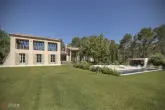 Jardin villa. 