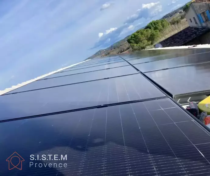 Installation de panneaux solaires à haut rendement